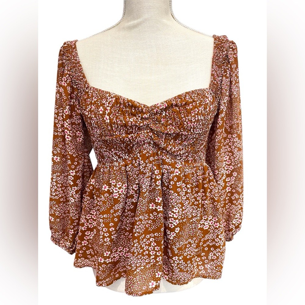 Baevley Brown and White Smocked Ruched Blouse- NWOT - SZ S